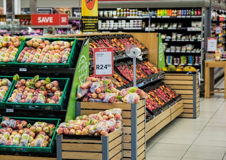 Imagem de um supermercado para ilustra a pesquisa de preços no varejo físico