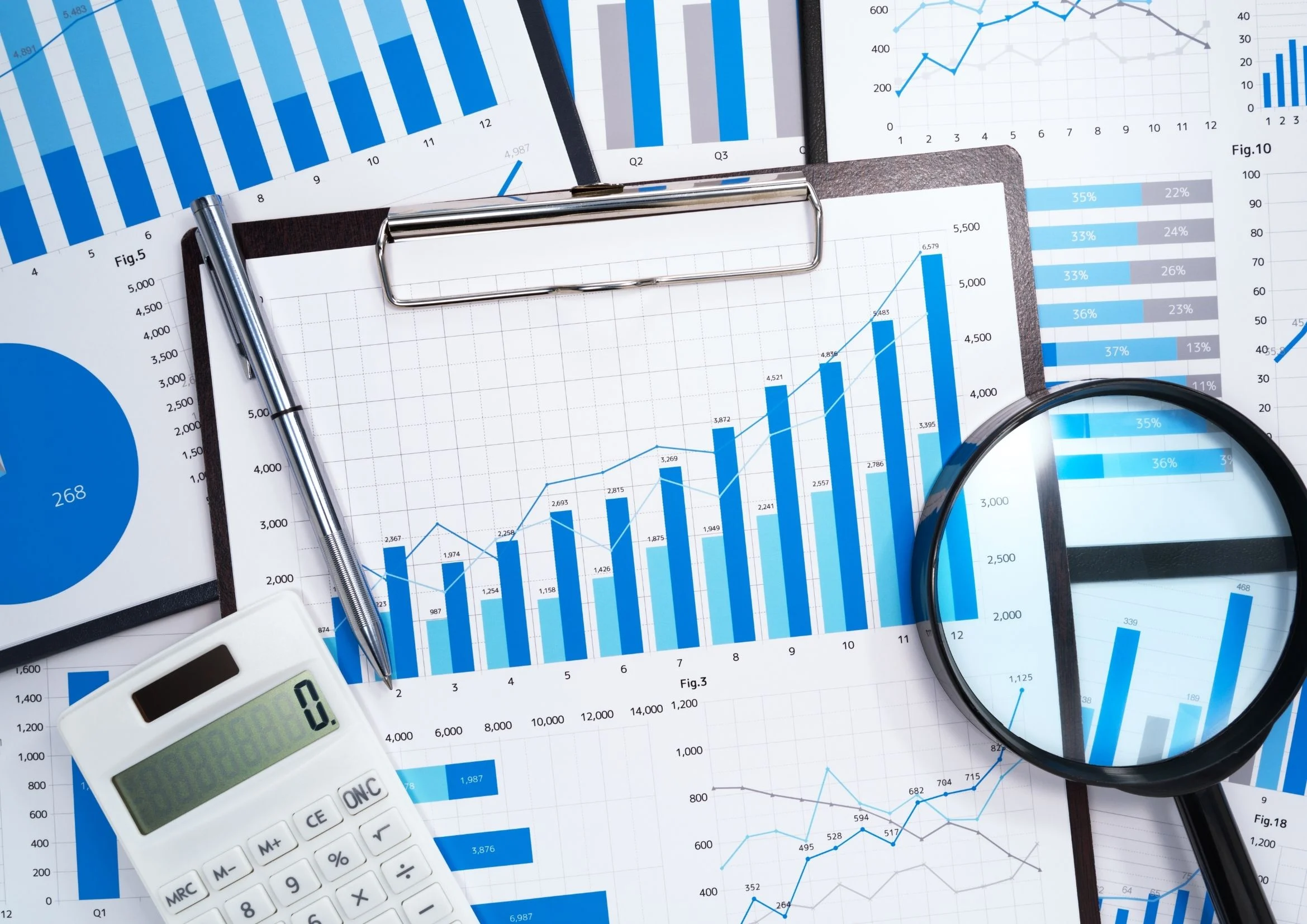planilhas com gráficos para representar dados do mercado lifestyele